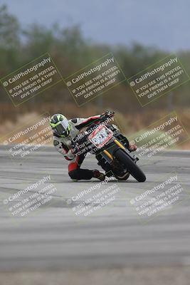 media/Sep-21-2025-Race Pace (Sun) [[98bf33ef95]]/Non Verified/4-Turn 3 (910am)/